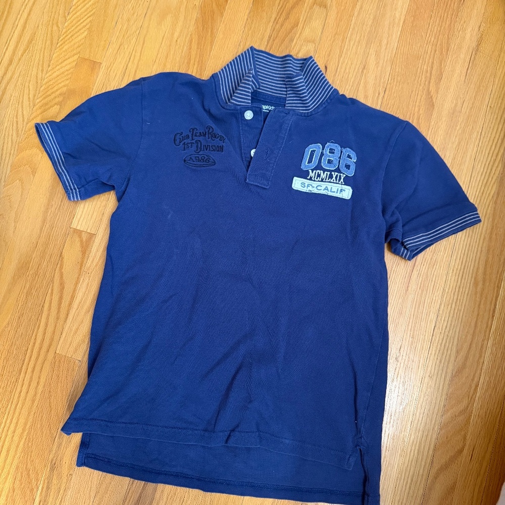 GAP Cotton Polo Tee with Embroidered Skull back - youth Large
